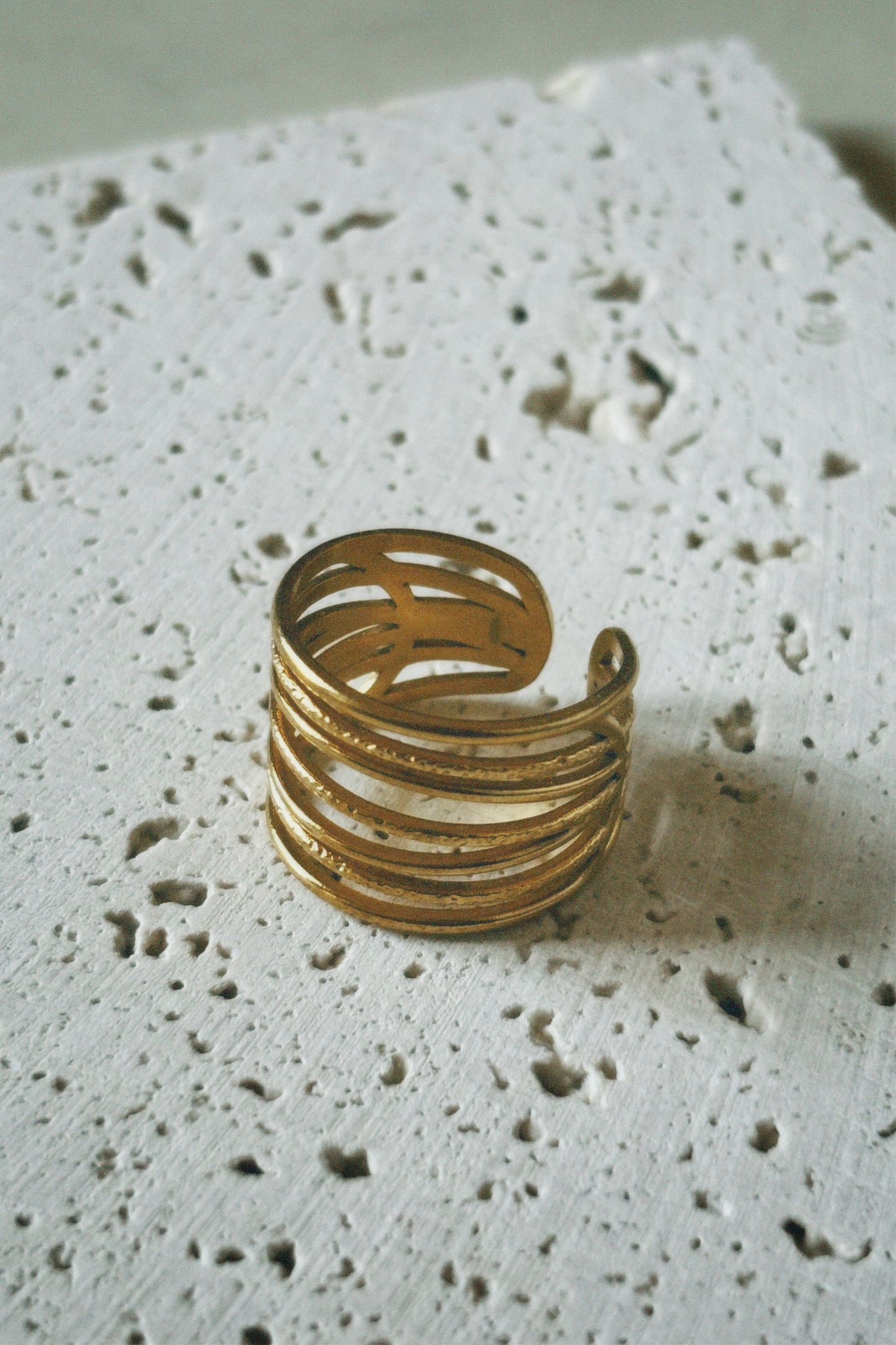 BAND CUFF